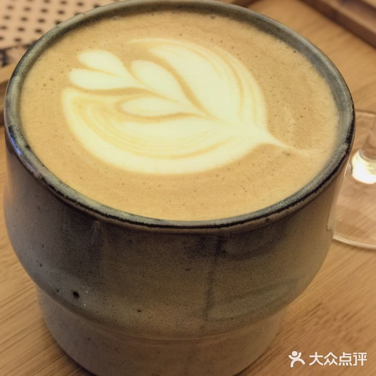 只在此山中，云深不知处