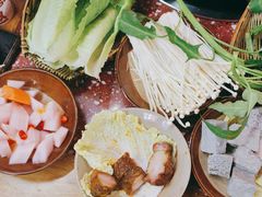 -赵美丽·重庆社区火锅·直营店(火车东站·中豪国际店)