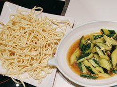 -黄记煌三汁焖锅(新佳丽江汉路店)