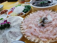 -官塘陈记鱼生·潮汕砂锅粥·牛肉火锅(潮枫路总店)