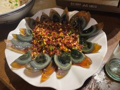 -富正毅三下锅·湘西韵味(天门山索道店)