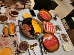 -小茉庐和牛自助火锅(龙湖万达店)