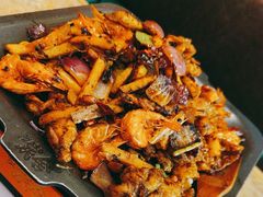 -炭舍干锅·烤鱼(扬名广场店)