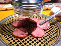 -唯成•韩国炭火烤肉 유성고기