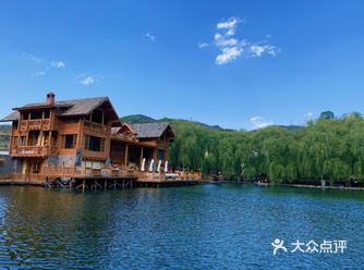 门票分两种，打卡票198的是包含景区游览和14个打卡
