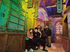 -荒岛实景沉浸密室(江汉路1店)