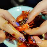 田林路美味龙虾打卡