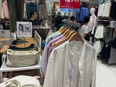 -优衣库(上海金桥国际商业广场店)