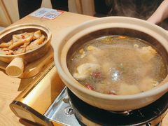 -邹开喜·炭炉鸡煲·海鲜火锅(虹口足球场店)