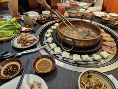 -阿山卓·野生菌火锅·纳西火塘烤肉