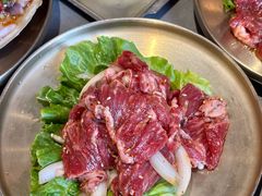 -围炉肉舍•炭烤活鳗•丹东海鲜烤肉(步行街店)
