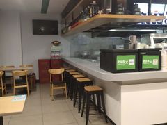 -老乡鸡(武汉中南梅苑小区地铁站店)