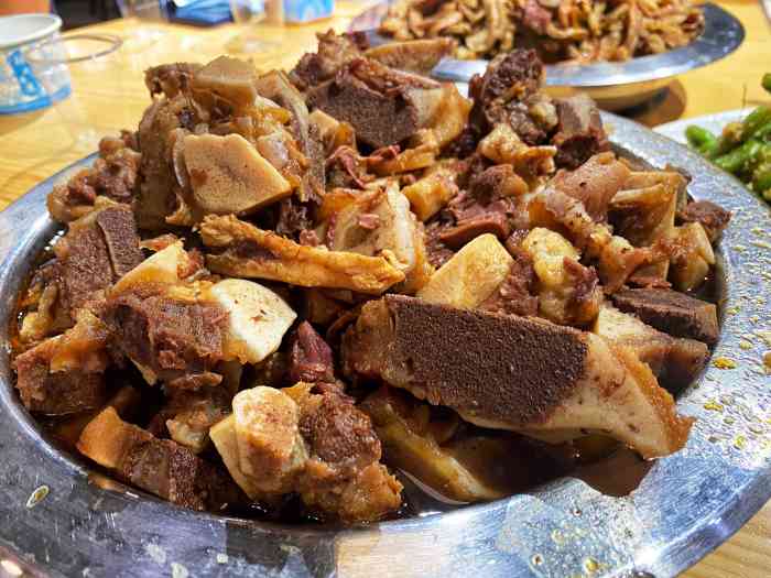 方红军特色牛骨头(知音城店)-"蔡甸牛骨头第一家.