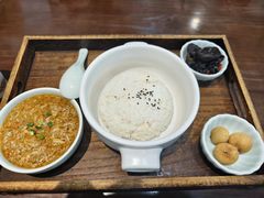 -蟹上黄·蟹黄面·江南糖水(人民广场店)