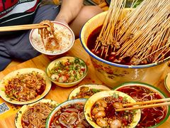 -拈签一笑黄牛肉辣卤串串