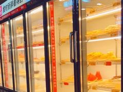 -签多多串串香火锅