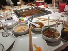 -海底捞火锅鲜切牛肉主题店(长寿路店)