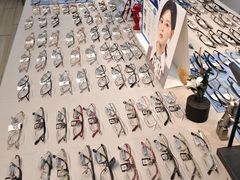 -天空之镜眼镜店蔡司依视路授权店(天通苑店)