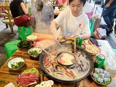 -财二舅火锅招待所