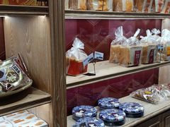 零售区-TOUCH泰奇(航头路店)