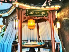 -荷塘秋月·本帮江浙菜(国权路店)