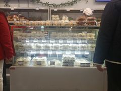 -白玉兰食品(中山公园龙之梦店)