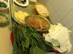 -洞庭洲·防空洞火锅·烧烤·铜锅涮肉(新百广场店)