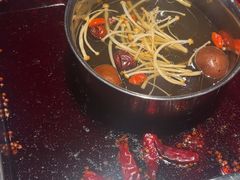 -二荆条·蜀鲜汇城市森林火锅