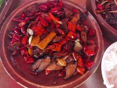 -隔壁老王·家常云南菜(花巷店)