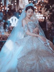 -不晚国际婚纱礼服