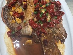 -黄泥岗·地道湖北菜(奥特莱斯店)