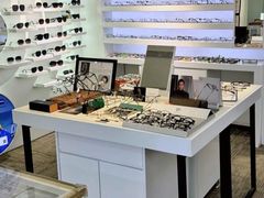 -浮光眼镜·蔡司视觉合作·数字验配中心(陆家嘴店)