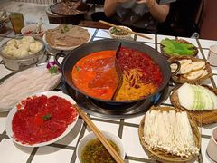 -朱光玉火锅馆(小寨原力场店)