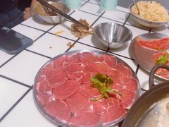 -鹿鸣山草本茶香火锅(园西路店)