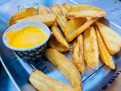 特色薯条配奶酪酱-Tubestation站点比萨(五道营店)