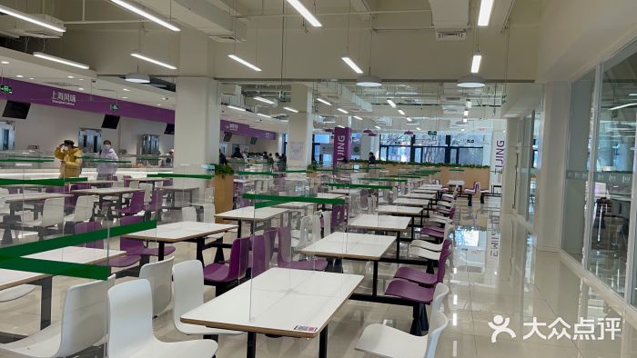 清华大学-紫荆园餐厅大堂图片