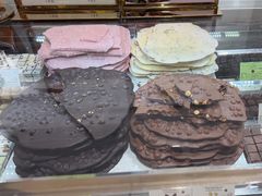 -VENCHI 闻绮(上海佛罗伦萨小镇店)