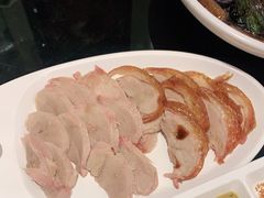 -皇城根·烤鸭·鱼头·家常菜(欧亚大观乐活城店)