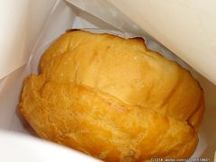 红豆菠萝包-老佛爷饼店