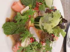 -Chom Cafe and Restaurant