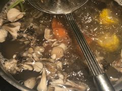 鲜舞茸-左庭右院鲜牛肉火锅(南通CBD大有境店)