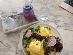 疯狂手撕牛肉班尼迪克蛋-The Rug Cafe(王府中环店)