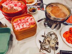 -金马门国际美食百汇(珞喻路店)