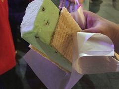 -詹爷爷乌节路街头冰淇淋