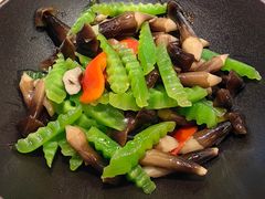 -梅飞酒家(名辉豪庭店)