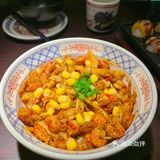 「爆浆炸弹土豆球」里面是一整个流心蛋