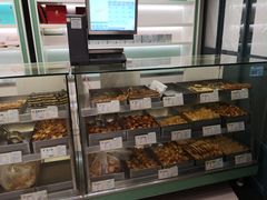 面包甜点陈列柜-上海哈尔滨食品厂(淮海中路店)
