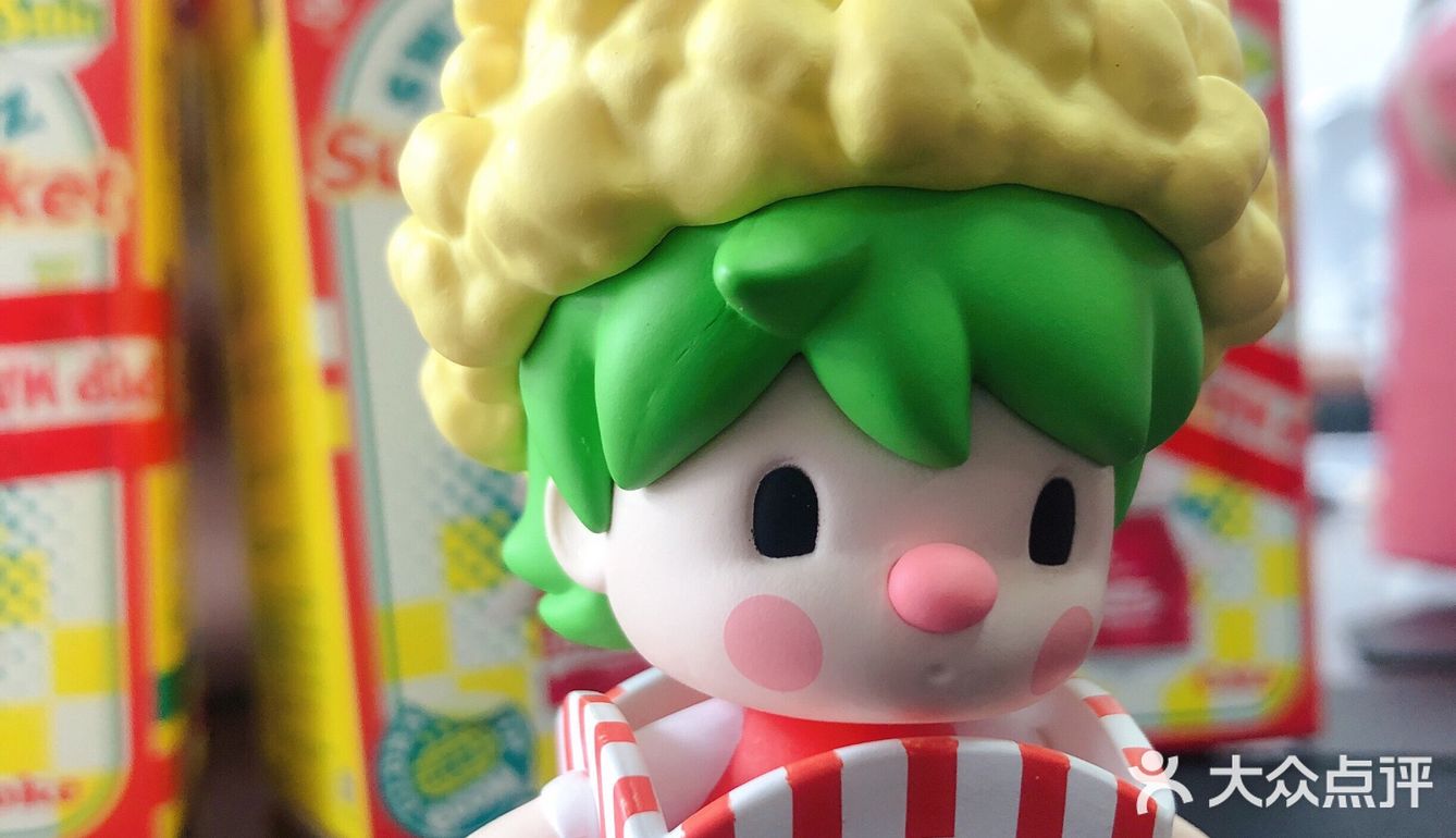 popmart十周年“天生好玩”杭州首展