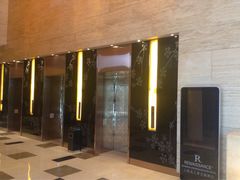 -上海龙之梦万丽酒店