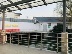 -平望服务区·停车场